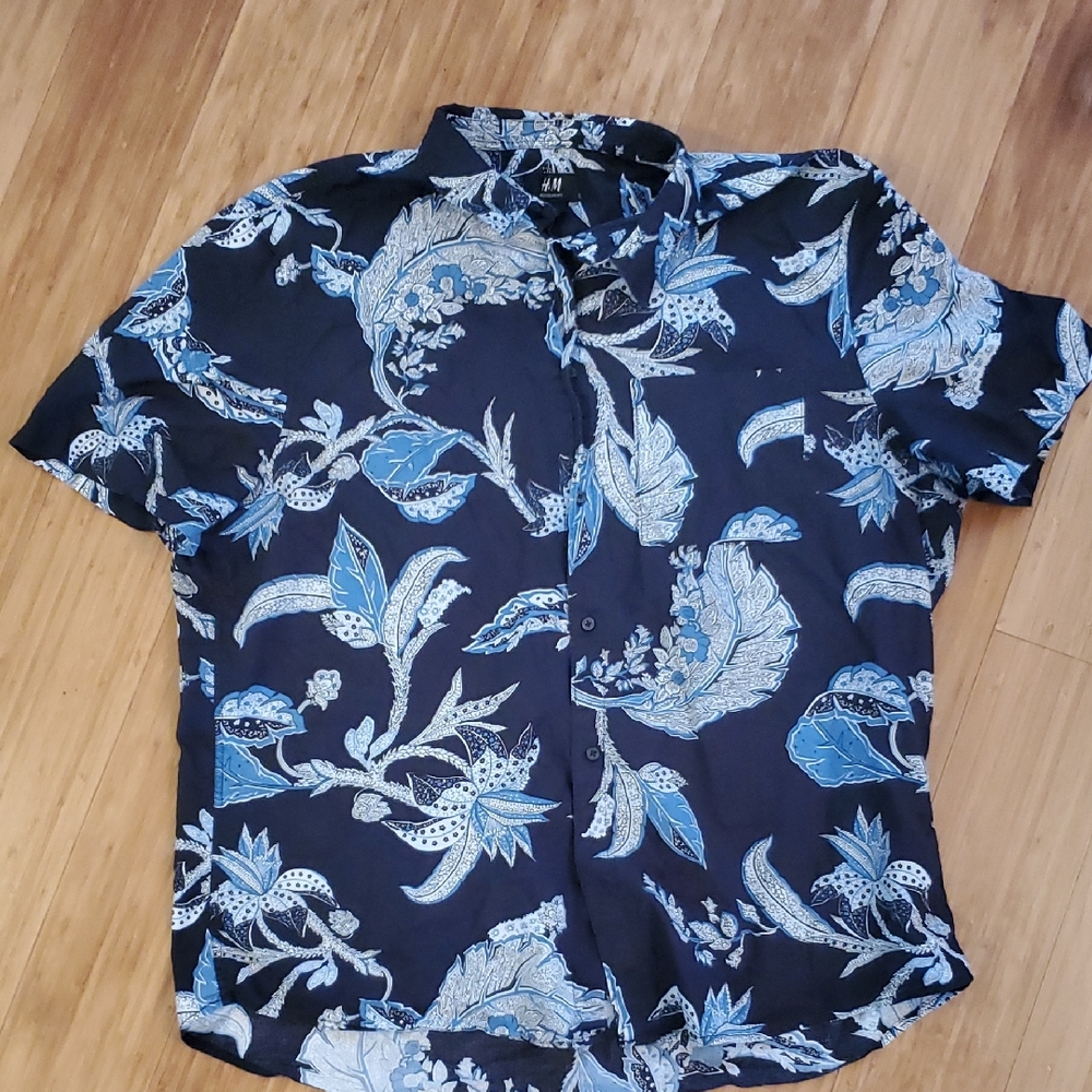 H&M Navy and Light Blue Botanical Print Shirt